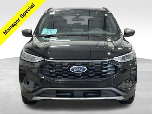 Used 2025 Ford Escape ST-Line image 2