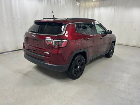 Used 2021 Jeep Compass Latitude w/ Convenience Group AWD/4WD image 5