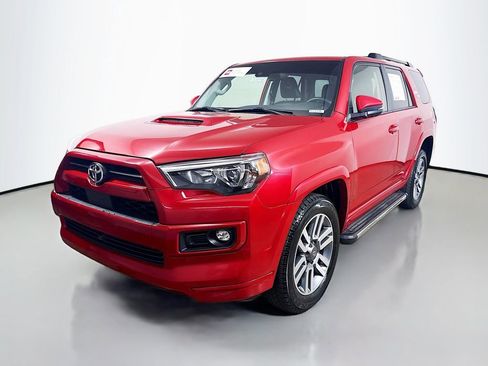Certified 2022 Toyota 4Runner TRD Sport w/ Technology Package AWD/4WD image 3