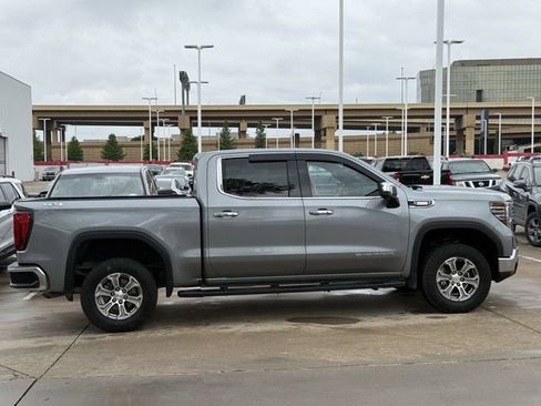 Used 2024 GMC Sierra 1500 SLT AWD/4WD image 3