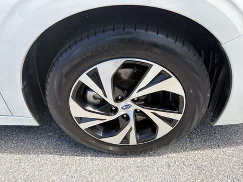 Used 2025 Subaru Legacy Premium AWD/4WD image 22