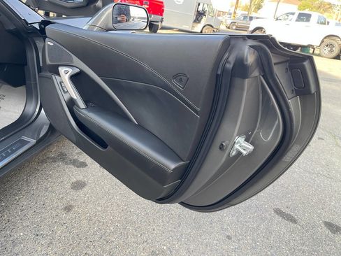 Used 2015 Chevrolet Corvette Stingray 2dr Convertible w/1LT image 35