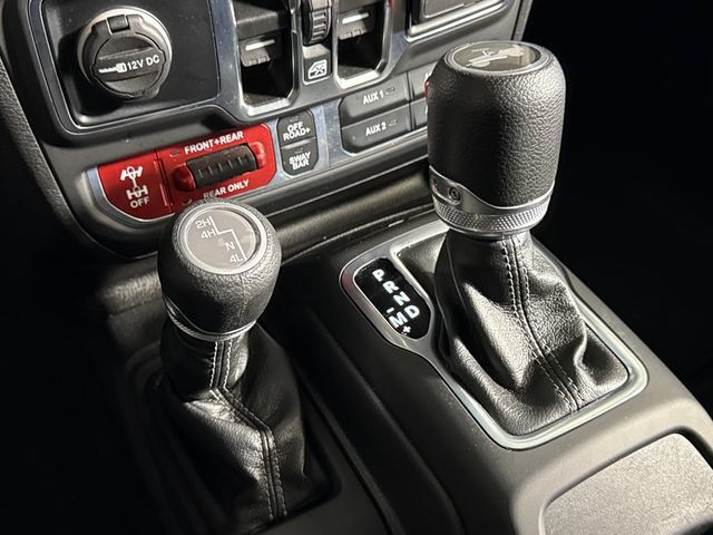Used 2025 Jeep Wrangler Unlimited Rubicon AWD/4WD image 43