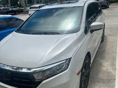 Used 2024 Honda Odyssey Elite