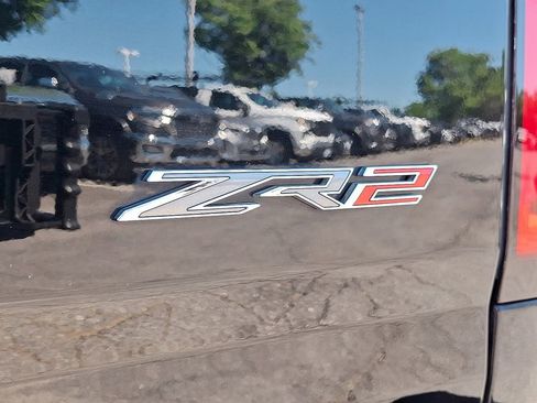 Used 2022 Chevrolet Colorado ZR2 AWD/4WD image 32