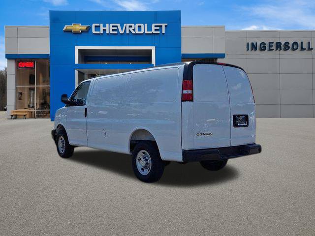 Used 2026 Chevrolet Express 3500 w/ Driver Convenience Package RWD image 32