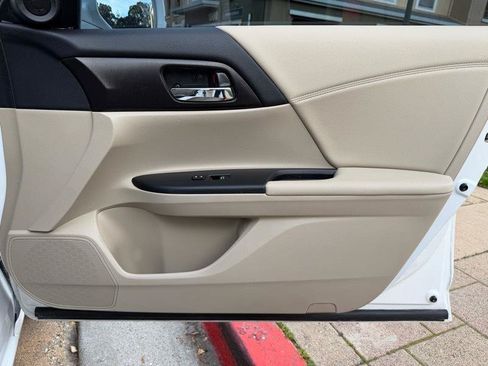 Used 2015 Honda Accord EX image 56