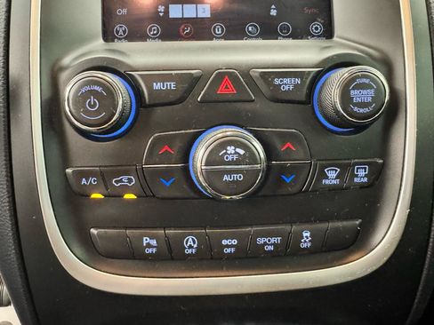 Used 2020 Dodge Durango SXT RWD image 23