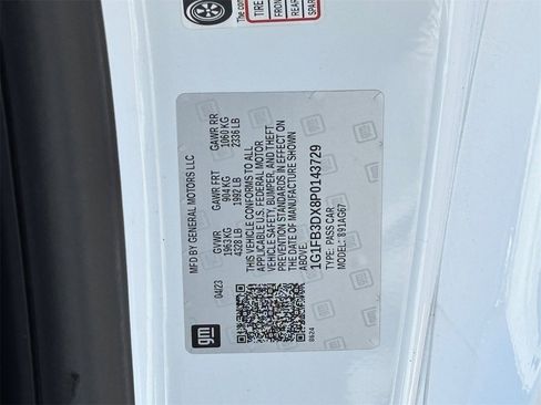 Used 2023 Chevrolet Camaro LT image 29