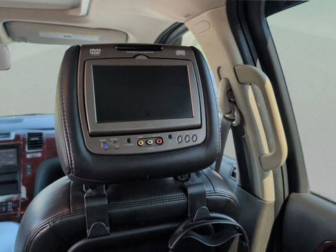 Used 2008 Cadillac Escalade EXT AWD/4WD image 40