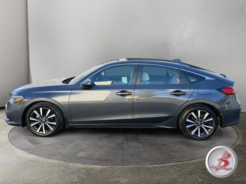 Used 2024 Honda Civic EX-L image 4