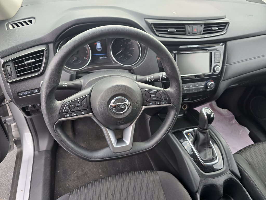Used 2020 Nissan Rogue S AWD/4WD image 16