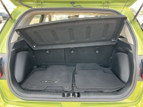 Used 2022 Hyundai Venue SEL FWD image 33