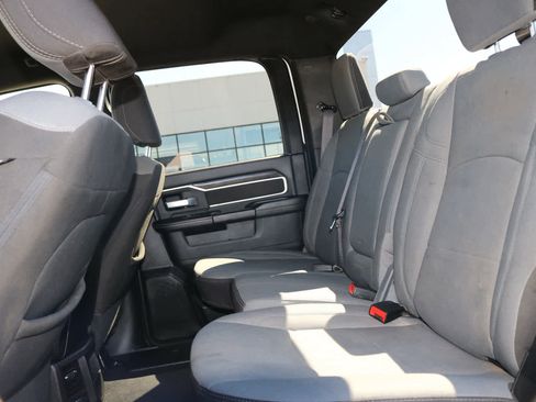 Used 2024 RAM 2500 Big Horn image 28