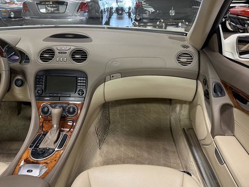 Used 2008 Mercedes-Benz SL 550 image 92