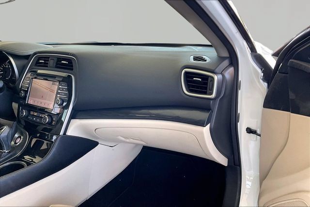 Used 2021 Nissan Maxima Platinum w/ Sport Mat Group FWD image 18