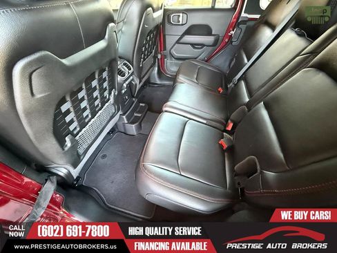 Used 2021 Jeep Wrangler Unlimited Rubicon AWD/4WD image 30