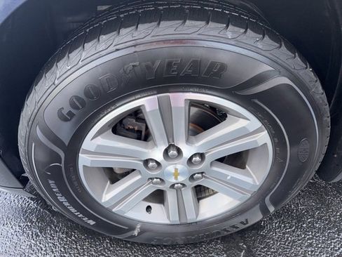 Used 2015 Chevrolet Traverse LT image 33