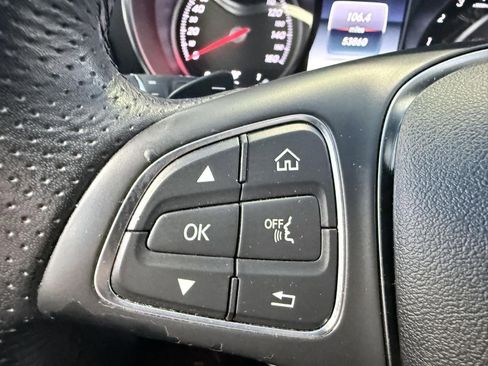 Used 2018 Mercedes-Benz C 300 Sedan w/ Premium Package image 28