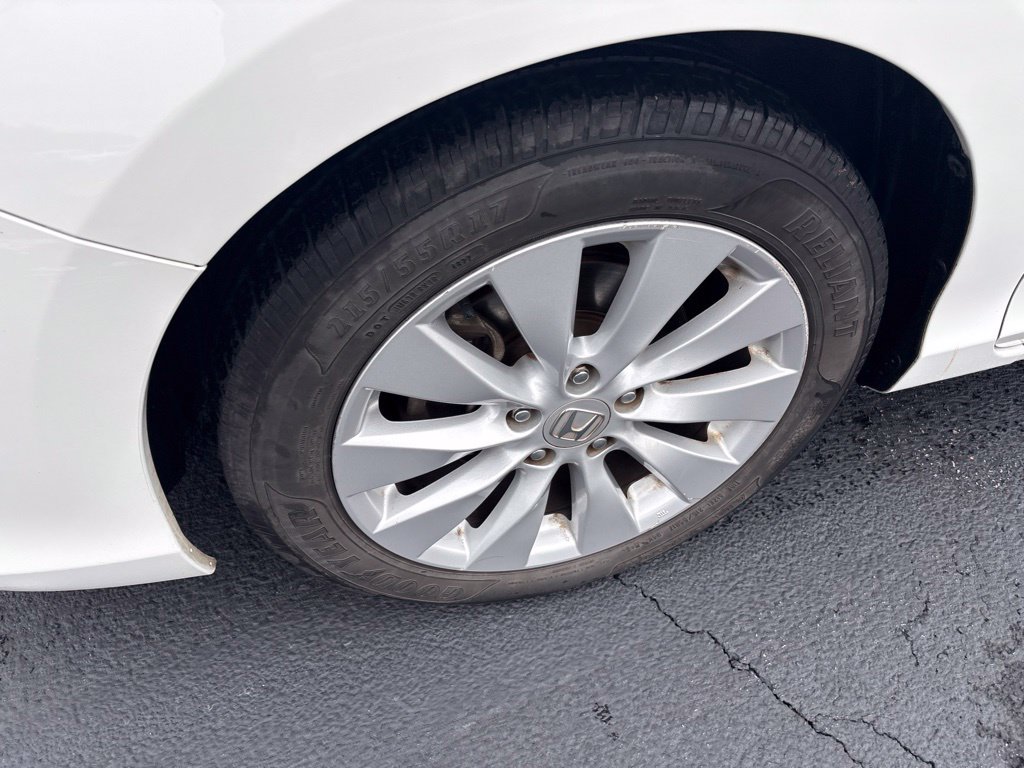 Used 2015 Honda Accord EX-L image 9