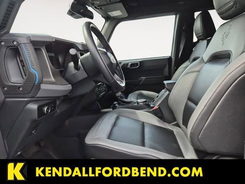 Used 2024 Ford Bronco Black Diamond w/ Sasquatch Package AWD/4WD image 9