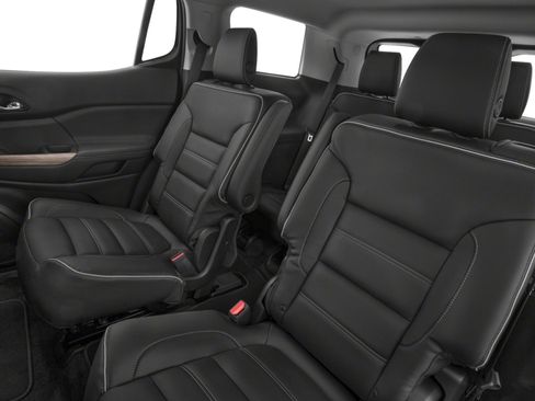 Used 2018 GMC Acadia Denali w/ Technology Package FWD image 8