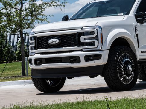 Used 2025 Ford F450 Platinum AWD/4WD image 52