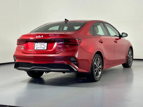 Used 2023 Kia Forte LXS w/ LXS Technology Package FWD image 7