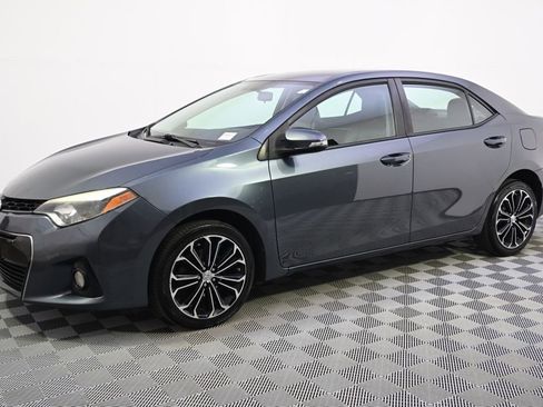 Used 2014 Toyota Corolla S image 2