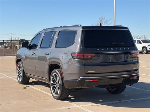Used 2022 Jeep Wagoneer Series III w/ Premium Group I image 7