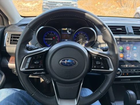 Used 2019 Subaru Outback 2.5i Limited w/ Popular Package #2 image 19