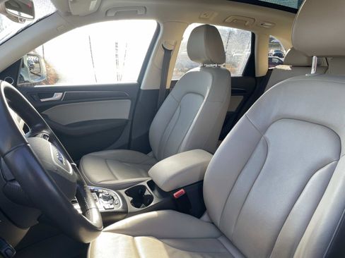 Used 2016 Audi Q5 2.0T Premium Plus w/ Technology Package image 19