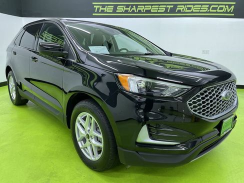 Used 2024 Ford Edge SEL image 2