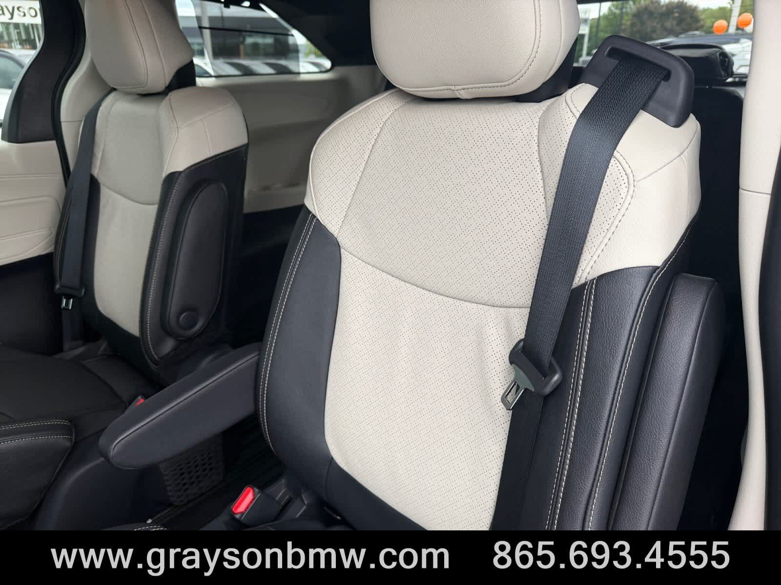 Used 2026 Toyota Sienna Limited AWD/4WD image 15