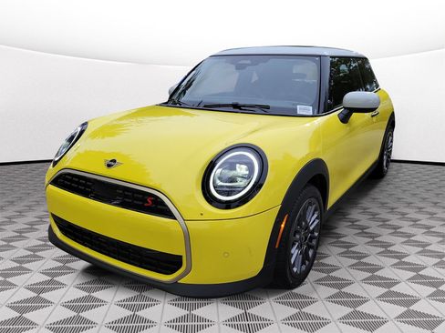New 2026 MINI Cooper S image 2