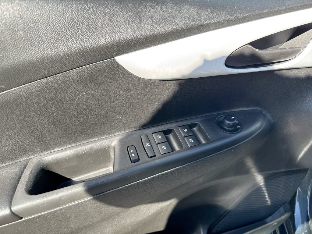 Used 2018 Chevrolet Spark LT FWD image 20