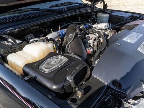 Used 2002 GMC Sierra 2500 4x4 Crew Cab HD w/ SLT Marketing Option Pkg image 19