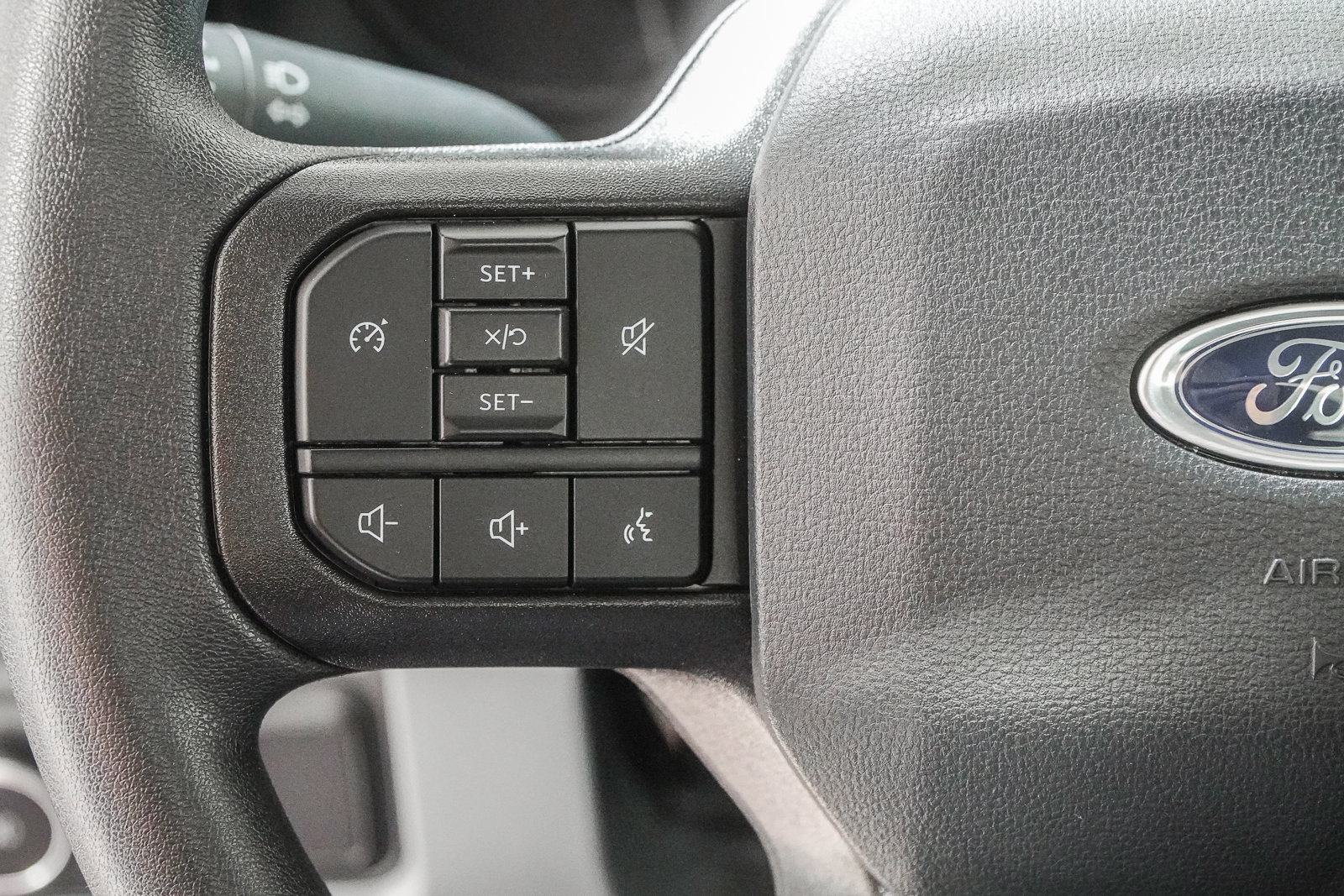 Used 2025 Ford F350 XL w/ STX Appearance Package AWD/4WD image 23