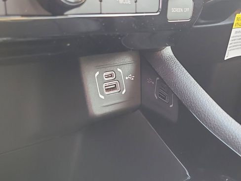 New 2026 Jeep Compass Latitude image 23