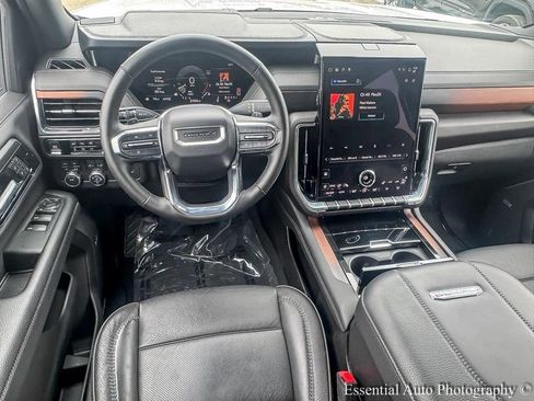 Used 2025 GMC Yukon Denali image 13