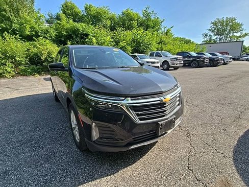Used 2022 Chevrolet Equinox LT FWD image 11