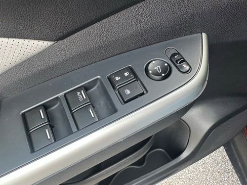 Used 2016 Honda CR-V Touring image 26