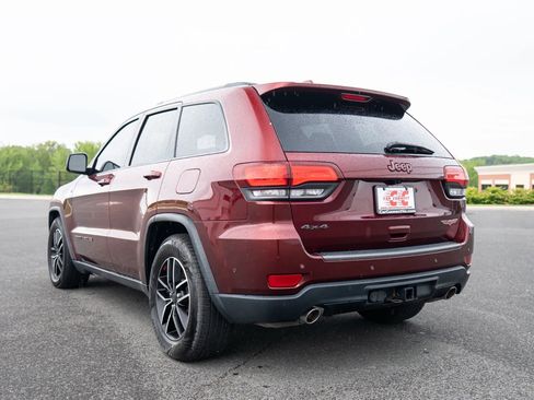 Used 2019 Jeep Grand Cherokee Trailhawk AWD/4WD image 4