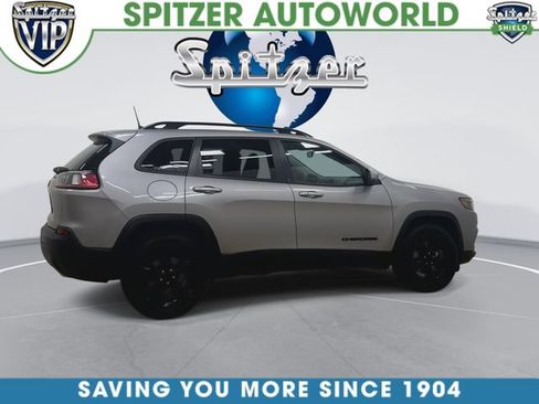 Used 2020 Jeep Cherokee Latitude Plus AWD/4WD image 10