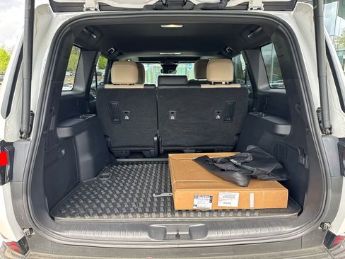 Used 2024 Lexus GX 550 AWD/4WD image 18