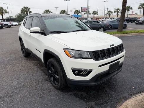 Used 2020 Jeep Compass Latitude image 8