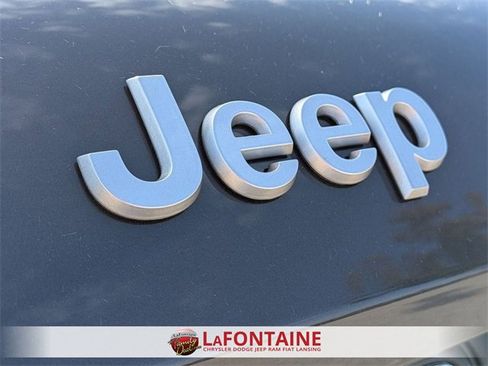 New 2025 Jeep Grand Cherokee Laredo X image 9