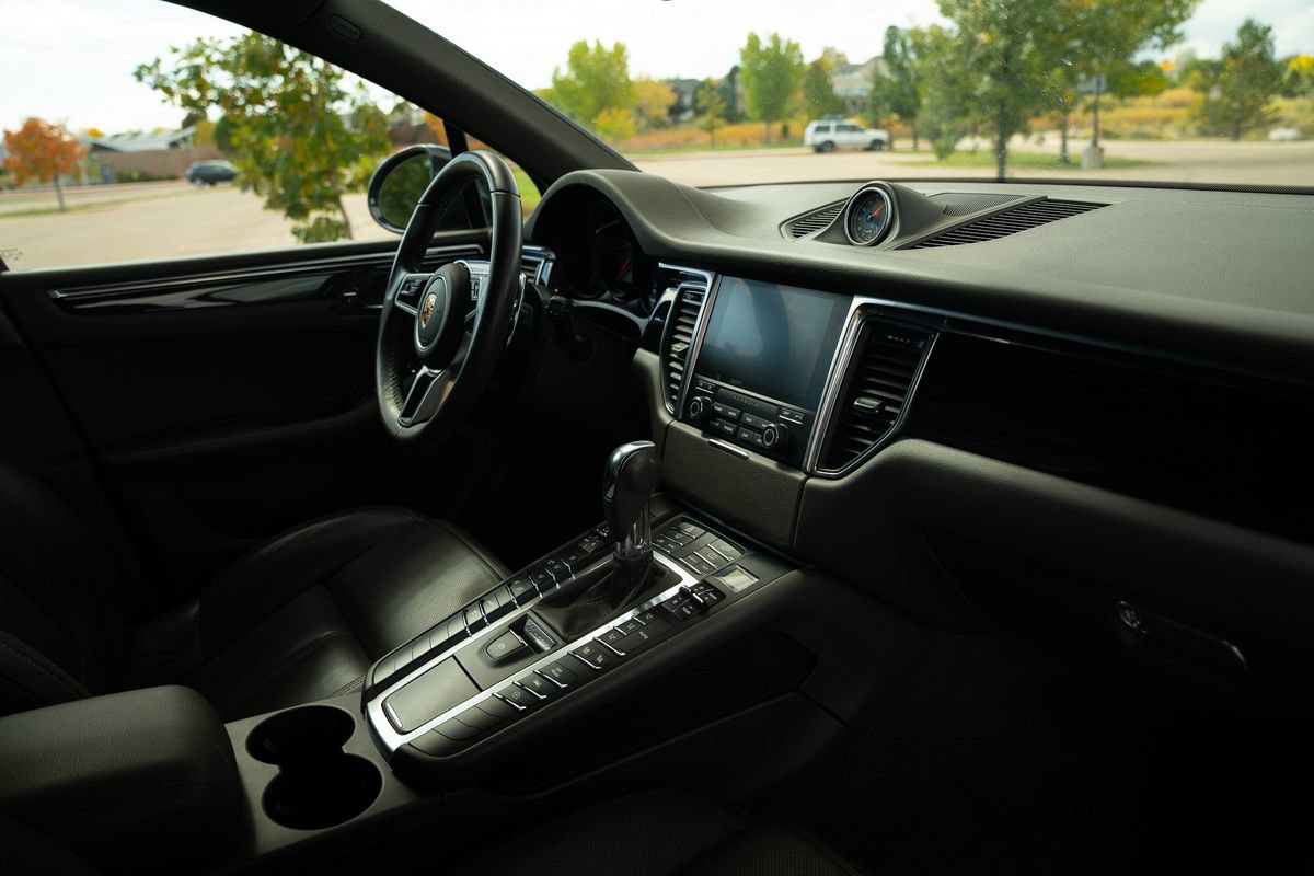 Used 2017 Porsche Macan S AWD/4WD image 20