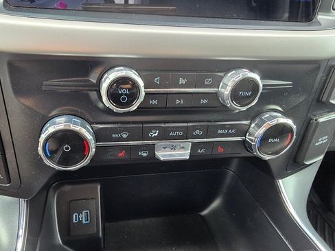 Used 2022 Ford F150 XLT w/ Equipment Group 302A High AWD/4WD image 32