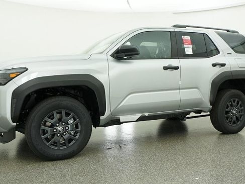 New 2026 Toyota 4Runner SR5 RWD image 8